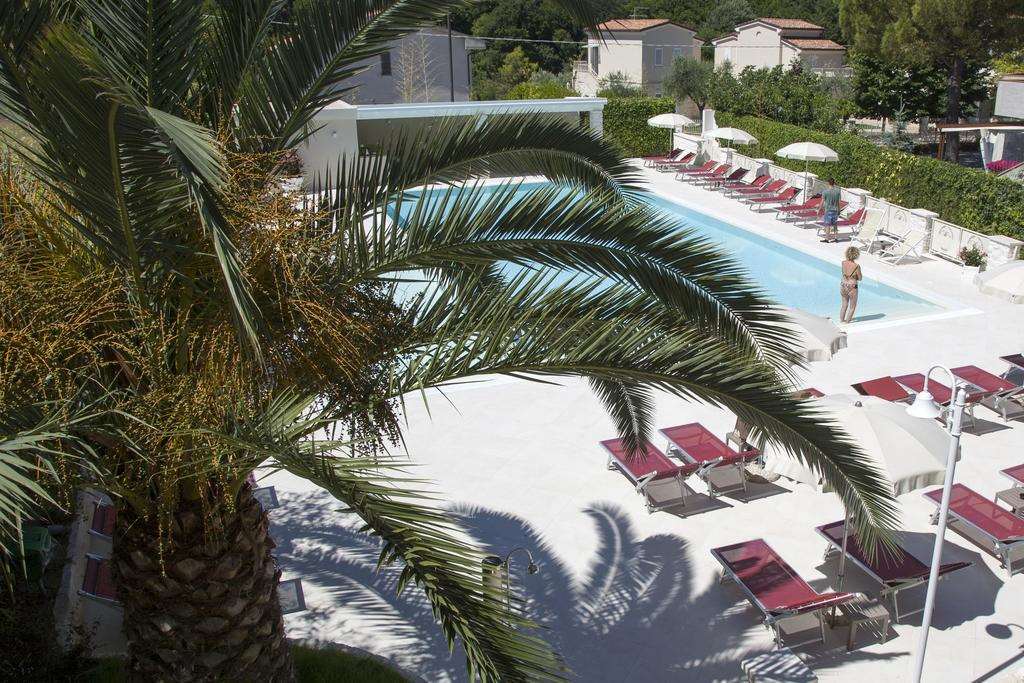 Hotel Giardino Suites And Spa - Numana Instalações foto